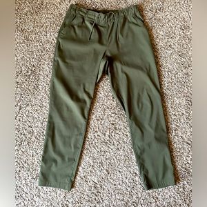 Women’s north face joggers